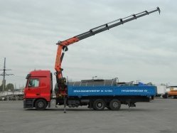 Услуги аренда крана манипулятора 12 тонн в Одессе. Кран манипулятор Одесса грузоподъёмность машины 12 тонн, грузоподъёмность крана 5 тонн, длина площадки 7,4 м, ширина 2,4 м, вылет стрелы 15 м, на пол